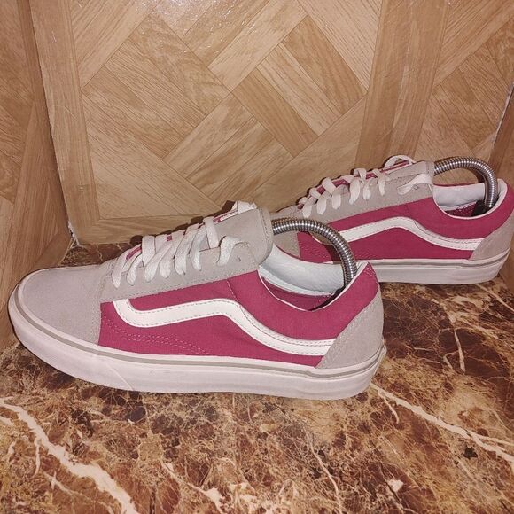 Vans women's Off The Wall old skool skateboard shoe size woman 10 men 8.5.   215 - Picture 5 of 9